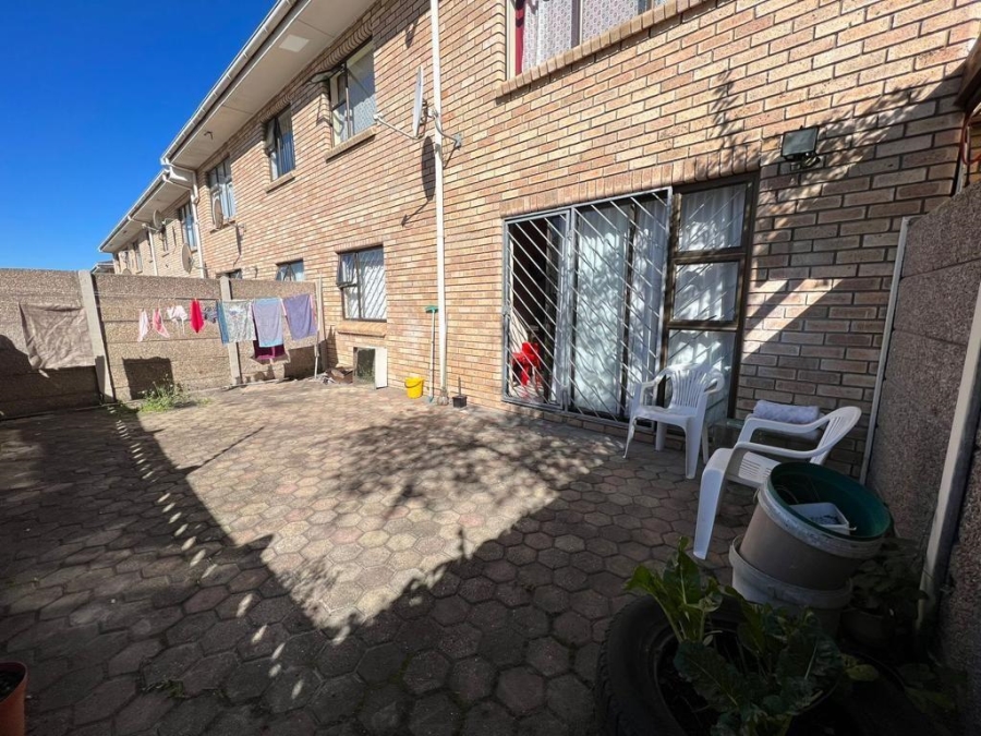 To Let 2 Bedroom Property for Rent in George South Western Cape